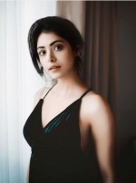 Dubai Escorts - Lorisha Singh Indian Dubai Escort