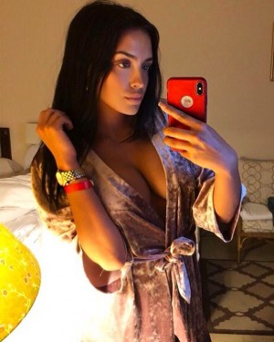 Abu Dhabi Escorts - Sandra Peruvian Abu Dhabi Escort