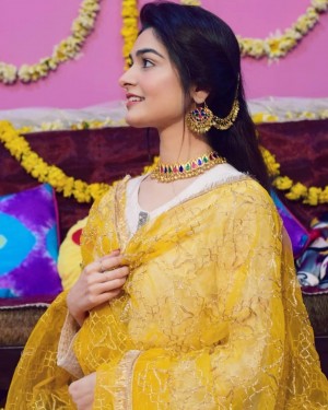Dubai Escorts - Pryanshi Indian Dubai Escort