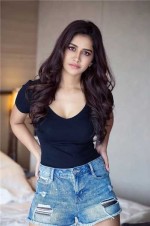 Dubai Escorts - Kinza Pakistani Dubai Escort
