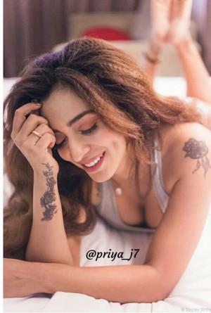 Dubai Escorts - Ganiya Pakistani Dubai Escort