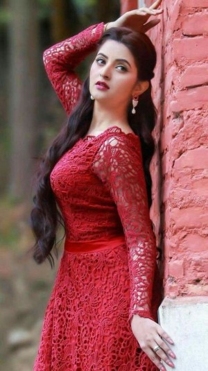Dubai Escorts - Shiza Noor Indian Dubai Escort