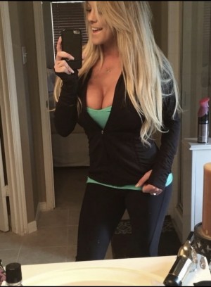 Marseille Escorts - Imelda Blondy Française Marseille Escort