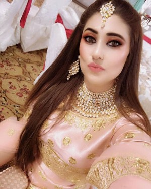 Dubai Escorts - Shamsa Shah indian Dubai Escort