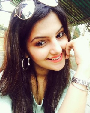 Dubai Escorts - Kinza Naz indian Dubai Escort