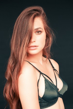 Beirut Escorts - Aanyaa Lebanese Beirut Escort