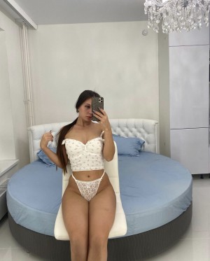 Lyon Escorts - Hotelina Ruisse Lyon Escort