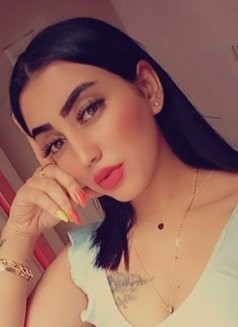 Istanbul Escorts - Aisha lebanese Istanbul Escort