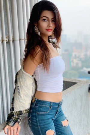 Abu Dhabi Escorts - Anjali Chopra 0545932096 Asian Abu Dhabi Escort