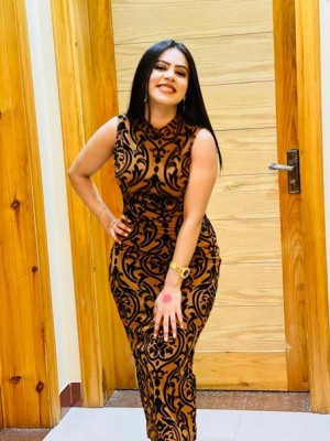 Muscat Escorts - Parvat Indian Escort In O omani Muscat Escort