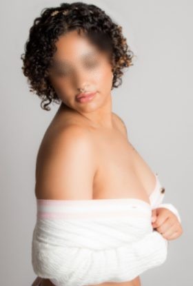 Perth Escorts - Honey Diamond - 048183940 Australian Perth Escort