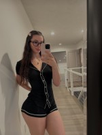 Paris Escorts - Nessa Canadienne Paris Escort