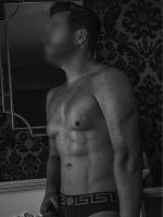 Paris Escorts - Lloyd Beaumont British Paris Escort